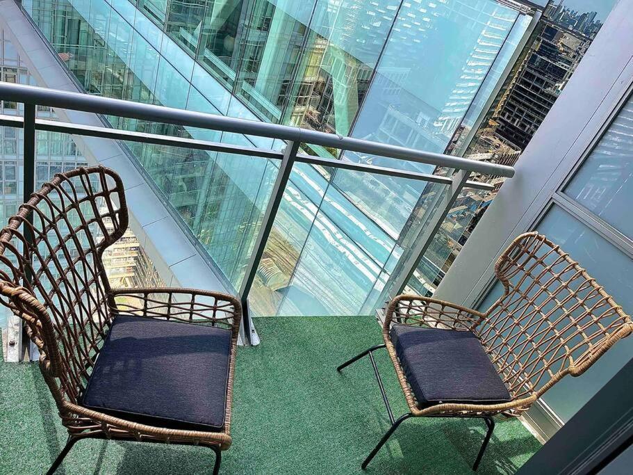 Stunning Condo Wit Amazing View 5Mins From Cntower Toronto Eksteriør billede