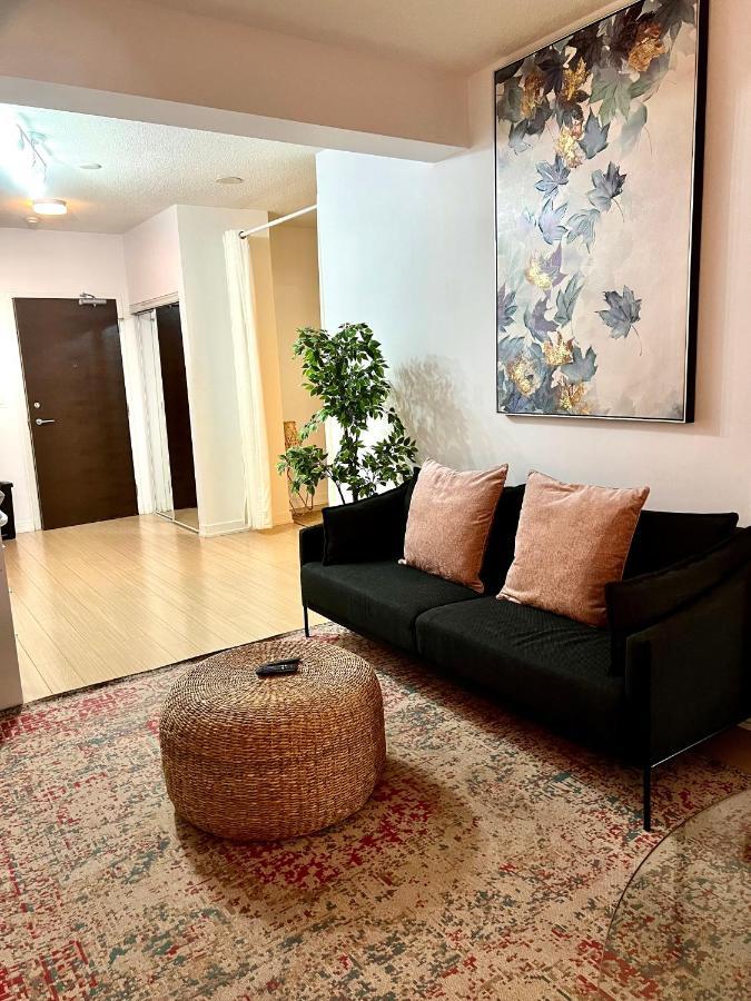 Stunning Condo Wit Amazing View 5Mins From Cntower Toronto Eksteriør billede