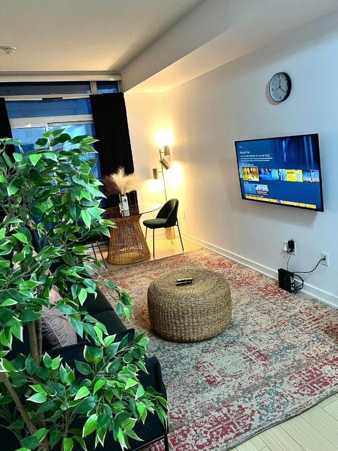 Stunning Condo Wit Amazing View 5Mins From Cntower Toronto Eksteriør billede